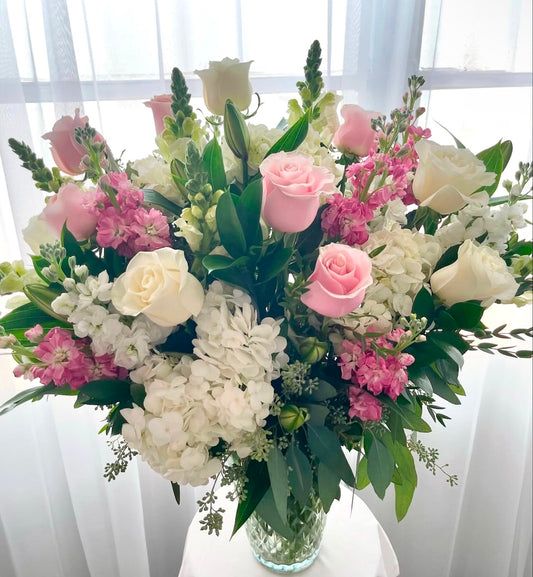 Deluxe vase arrangement